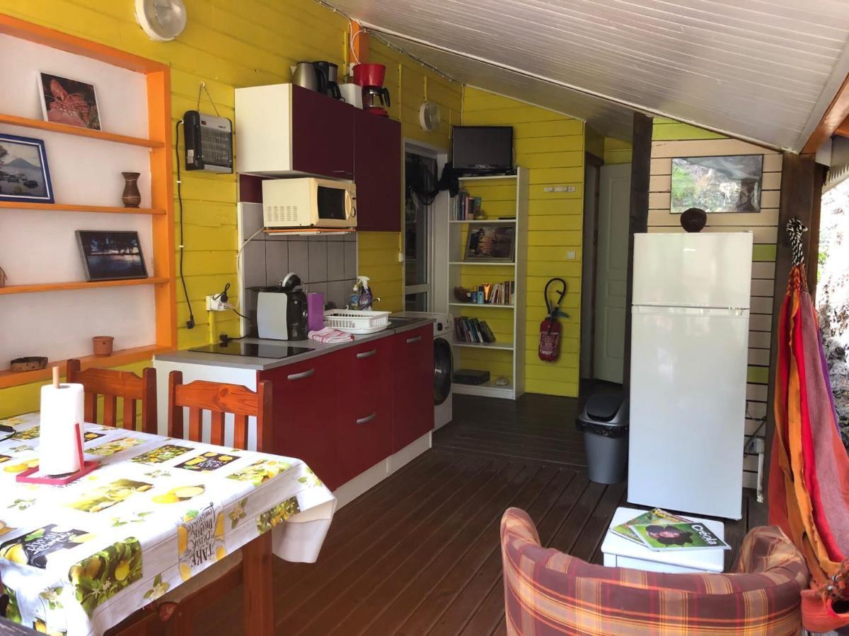 Location Gite Bungalow A 70M De La Plage Bouillante Exterior foto